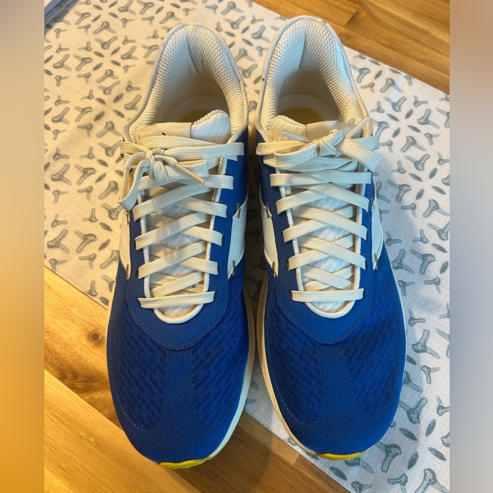 Tracksmith Elliott Runner
